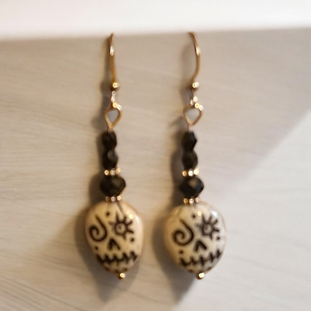 Hand crafted Sugar skull earrings - Picture 4 of 4